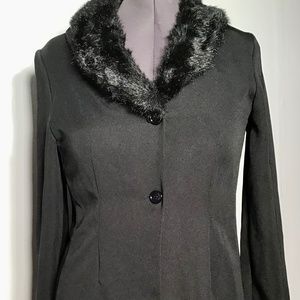 Sweet Suit Women’s Black Jacket Fur Lined Collar Size 8